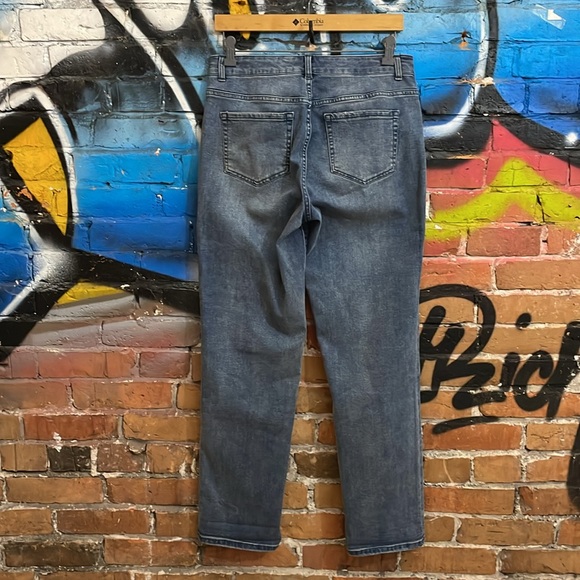 LIMITED EDITION LOGO by LORI GOLDSTEIN-women’s blue patchwork BOYFRIEND jeans - Picture 6 of 10